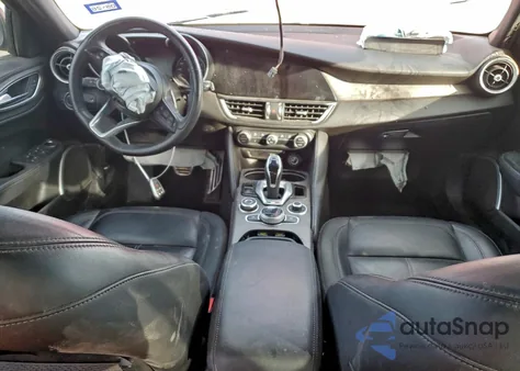 2023 Alfa Romeo Giulia Ti z USA, uszkodzony, nr VIN ZARFAMBN5P7671226